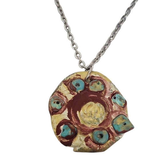 Air Dry Clay Turquoise British Metropolitan Police Crown Vintage Button Necklace - Picture 1 of 4